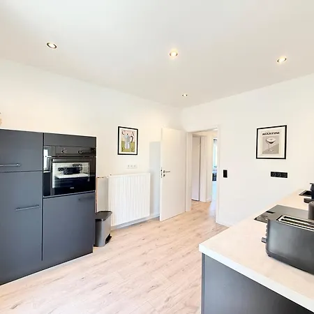 Appartement Hochwertig Saniertes 