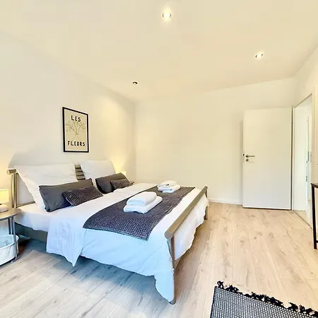 Appartement Hochwertig Saniertes 